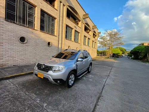 Renault Duster 1.3 Intense Cvt