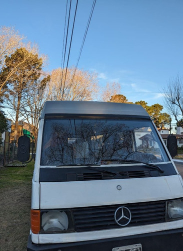 Mercedes-Benz MB 180 2.4 Furgon