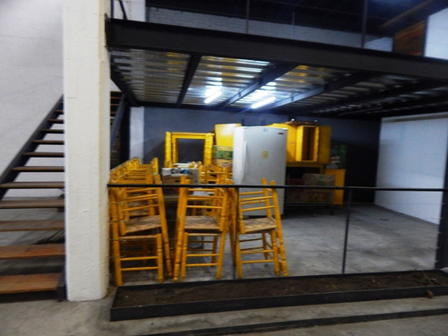 Imagen 4 de 14 de Bodega Con Oficinas En Condominio Con Vigilancia