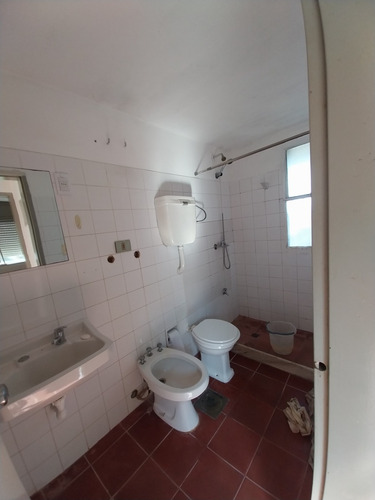 Dueña Alquila Apto. 1 Dormitorio Centrico Y Muy Seguro.