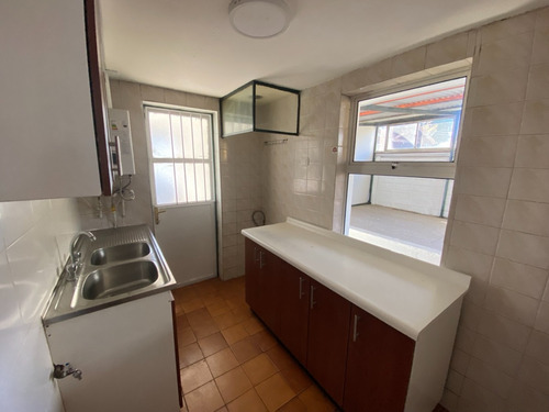 Buena Casa Con Depto Interior, Sector Los Condores Thno