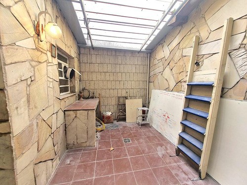Casa En Venta 4 Dormitorios Padron Unico Garage La Comercial