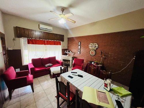 Casa En Venta En Grand Bourg