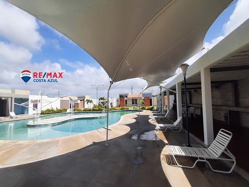 Imagen 11 de 12 de Remax Vende Casa Remodelada Full Equipo En Exclusivo Conjunto Casas Del Mar En Tucacas