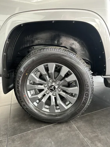 Mitsubishi L200 Triton 2.4Bt Gls Plus 4Wd At