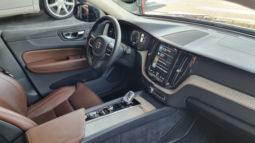 Volvo XC60 2.0 T8 Inscription Drive-e 5p Hibrido