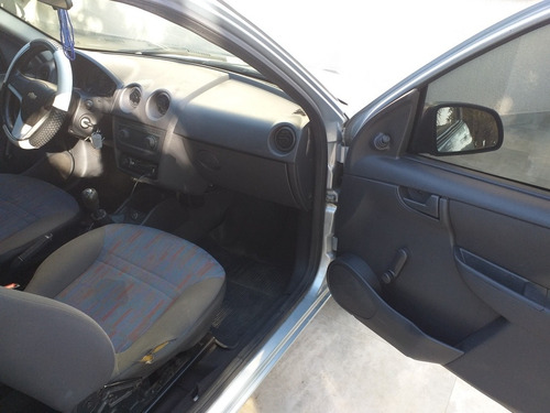 Chevrolet Celta 2012 1.0 Ls Flex Power 3p
