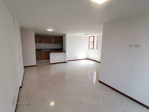 Apartamento En Arriendo Ubicado En El Poblado Sector El Tesoro (23398).