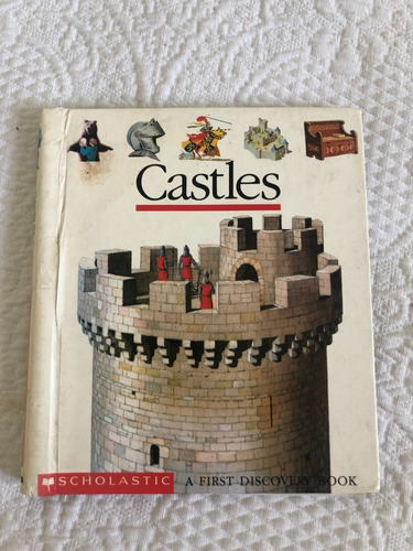 Castles - A First Discovery Book