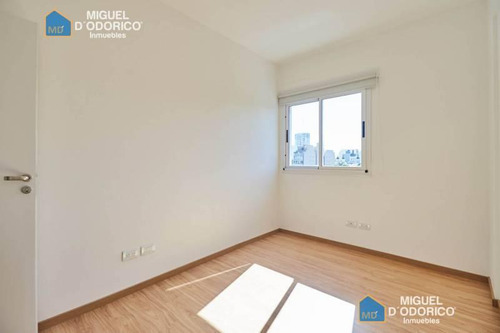 Venta Departamento 3 Ambientes Con Cochera En Parque Avellaneda