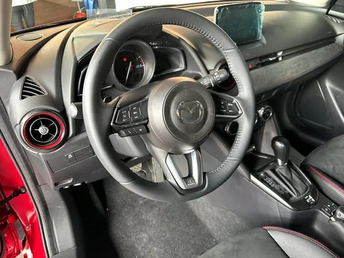 Mazda 2 Sport Gt Lx Carbon Edition At 2.0l Mz127/vf