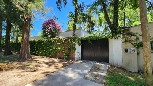 Casa Estilo Colonial Español De 5 Ambientes En Una Planta En Don Torcuato