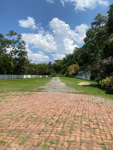 Alquiler Terreno 15.000 M2 La Guairita El Cafetal