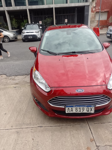 Ford Fiesta Kinetic Design 1.6 Sedan Titanium Powershift 120cv