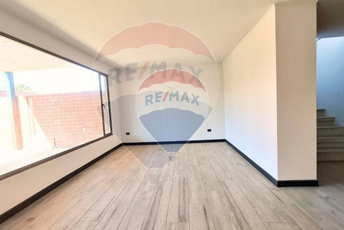 Casa En Arriendo, Sin Uso