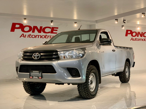 Imagen 3 de 12 de Toyota Hilux 2017 Cabina Regular Std