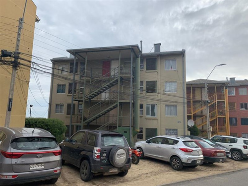 Departamento En Venta De 2 Dorm. En San Antonio