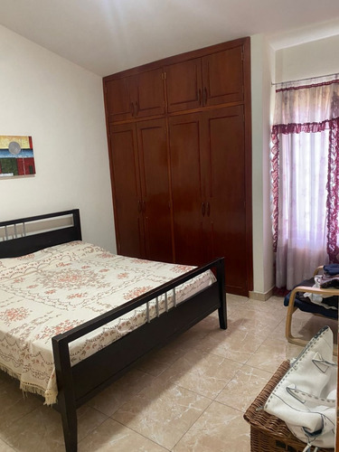 Townhouse En Manantial Amoblado