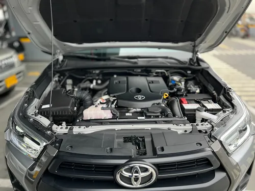 Toyota Hilux 2.4 Diesel Srv 4X4 At