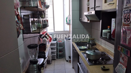 Departamento En Venta De 2 Dorm. En Santiago
