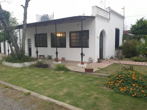 Imagen 2 de 10 de Magallanes, Casa Estilo Colonial Reciclada
