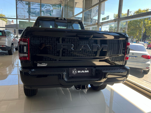 RAM 2500 6.7 Laramie Night Edition At6 350Cv 4X4