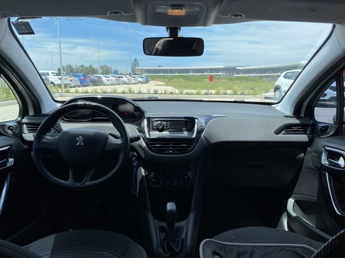 Peugeot 208 Access 1.0 2014