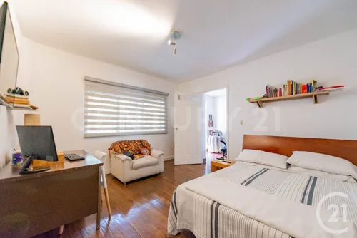 Venta Casa Laureles A Una Cuadra Y Media Del Primer Parque Excelente Ubicación