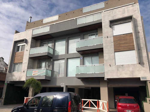 Imagen 1 de 14 de Venta Departamento 4 Ambientes Liniers