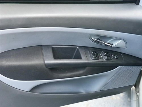 Fiat Linea 1.8 Lx 16v Flex 4p Automatizado