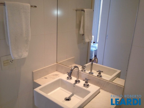 Imagem 3 de 12 de Flat - Vila Nova Conceição - Sp - 390618