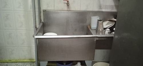 Se Vende Excelente Fondo De Comercio De Panadería Situado En Buena Zona Comercial De Caracas Em