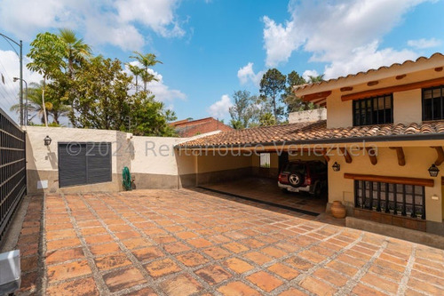 Casa En Venta 730 Mtrs2 ,con Vista. Calle Cerrada! La Lagunita Country Club Mls #24-25099 Francis Zeppieri