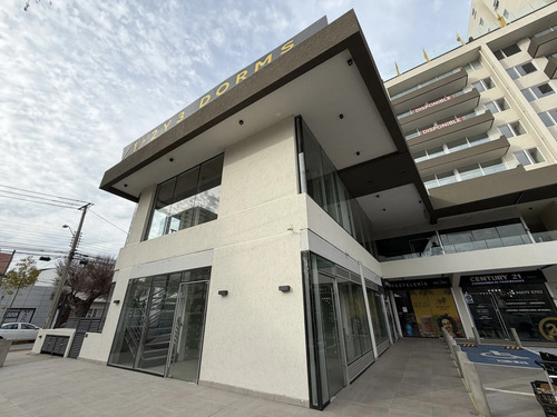 Se Arriendan Locales Desde 37m2, Boulevard 5 Oriente, Viña.