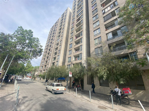 Departamento En Venta De 3 Dormitorios En Barrio Franklin