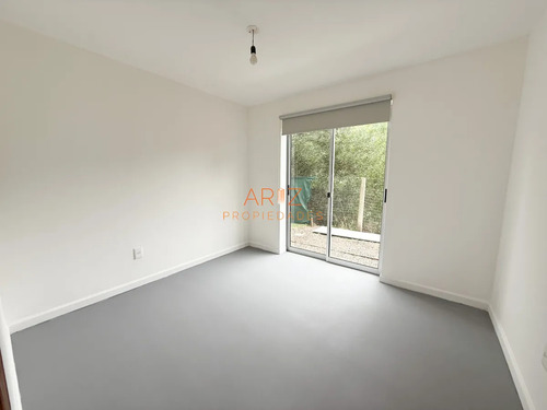 Venta Apartamento Tipo Casita Primer Piso Excelente Rentabilidad Maldonado 2 Dormitorios 1 Baño