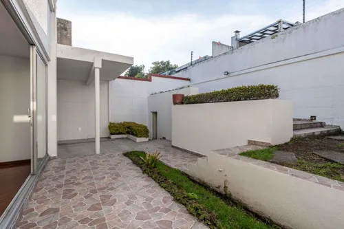 Casa En Venta En Niza Antigua. Cod V8182