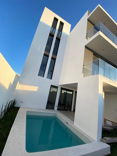 Imagen 7 de 27 de Casa En Venta Con Alberca Propia En Zibatá, Querétaro