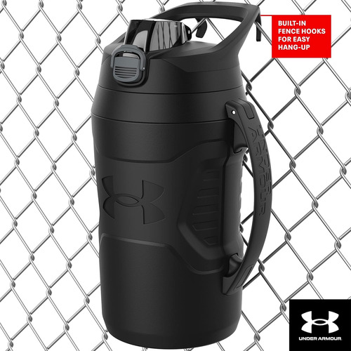 Under Armour ® Playmaker Botella Deportiva Con Agarre 1.9l