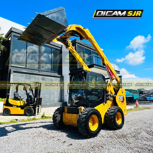 Minicargador Caterpillar 272 D3 Año 2020