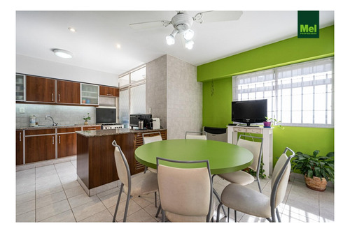 Imagen 16 de 30 de Impecable Casa Con Jardín Y Pileta