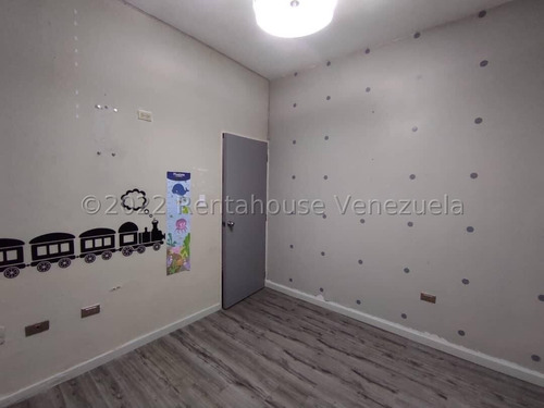 Imagen 9 de 16 de Apartamento En Venta Base Aragua Maracay Nv