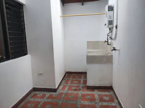 Casa En Venta En Cabañas Bello. Cod V13328