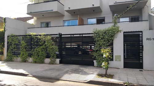 Imagen 2 de 28 de Cochera Venta En Olivos