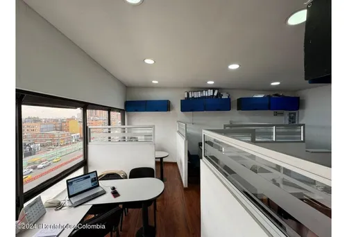 Comercial En Los Andes Norte Rah Co: 25-1030
