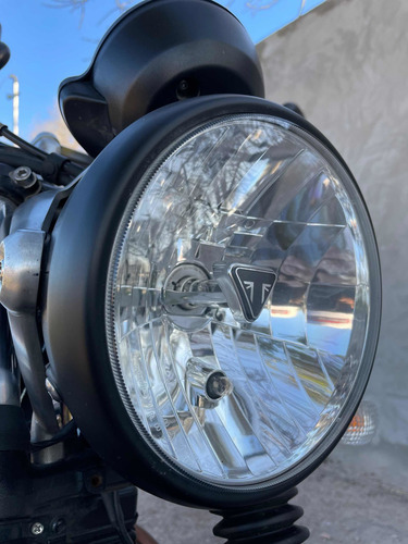 Imagen 4 de 8 de Triumph Street Twin