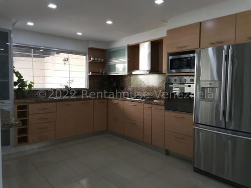 Imagen 8 de 28 de Hermoso Th De Esquina, Con Acabados De Primera. Comodas Habitaciones Con Closet, Hermosa Cocina Completamente Equipada, Amplio Patio Con Caney, 3 Puestos De Estacionamiento Techados