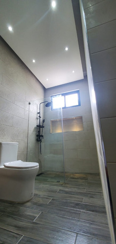 Imagen 14 de 22 de Casa Nueva En Proyecto Cerrado