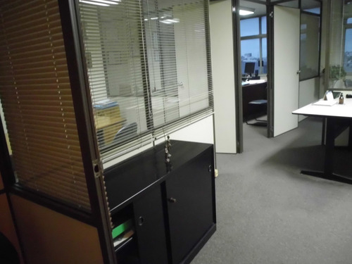 Lujosa Oficina Con 3 Despachos Y Sala De Reuniones Con Vista Panorámica Con Fácil Acceso A Rutas Nacionales Y Internacionales