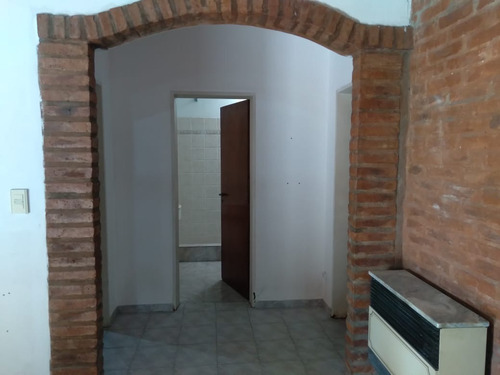 Venta Chalet En Marcos Paz Sobre Calle Sarmiento Imbatible Todos Los Servicios